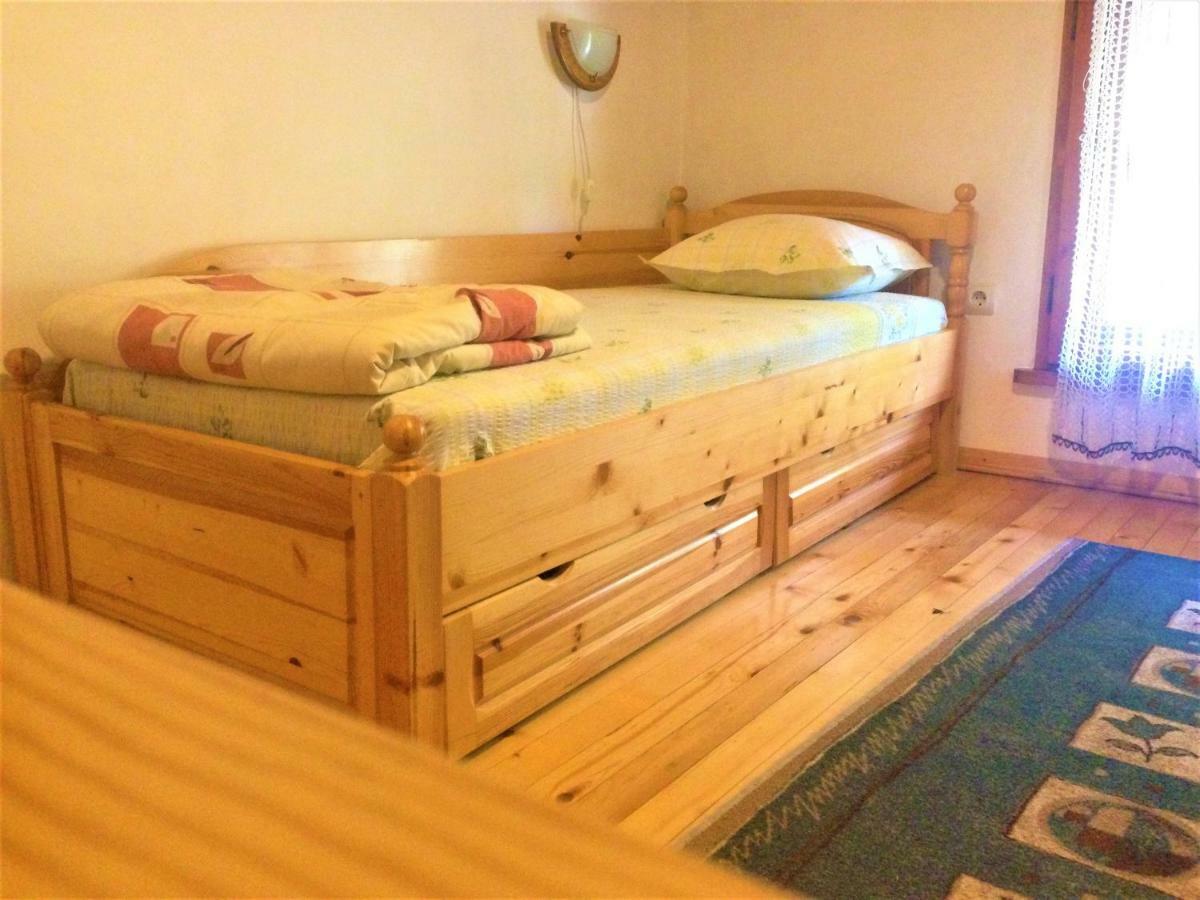 "Tipografov" Guest House เวลีคอเทอร์โนโว ภายนอก รูปภาพ